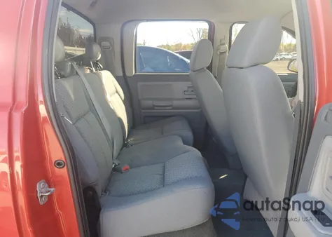 2007 Dodge Dakota Quad z USA, uszkodzony, nr VIN 1D7HW28K97S263417